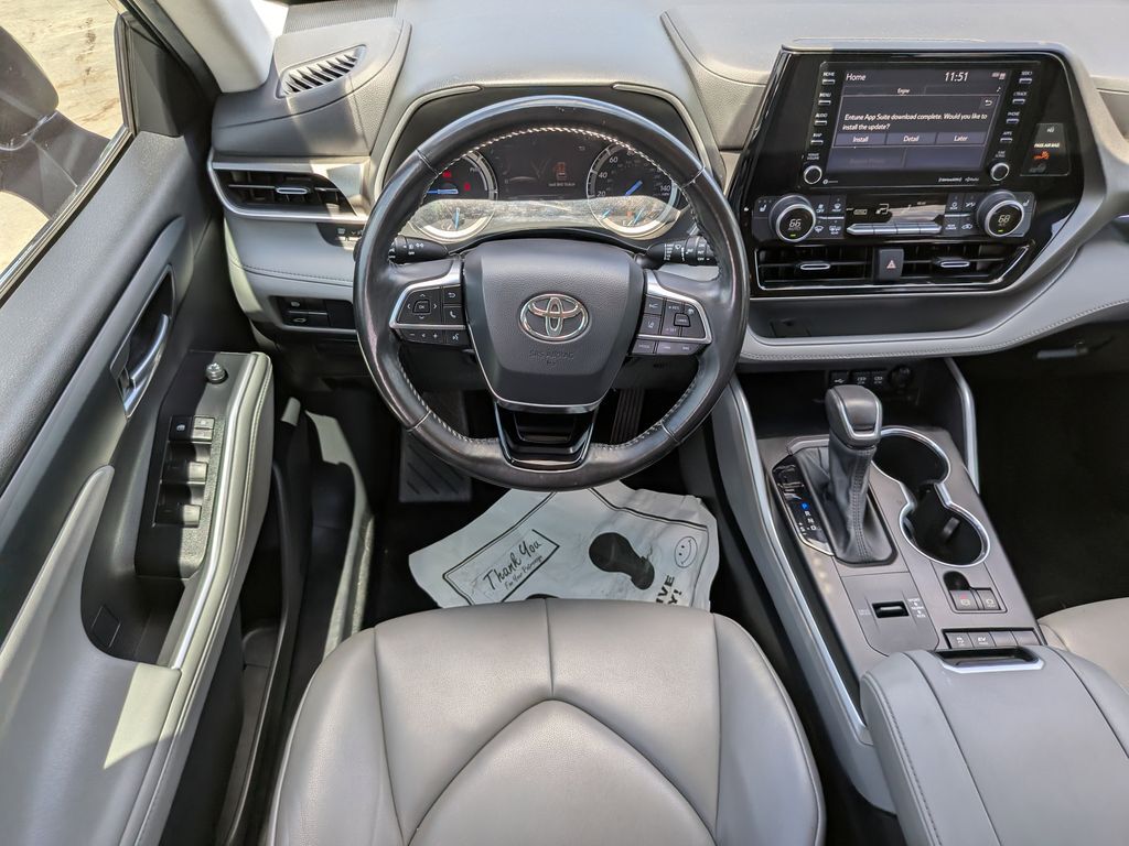 2021 Toyota Highlander Hybrid XLE San Clemente CA
