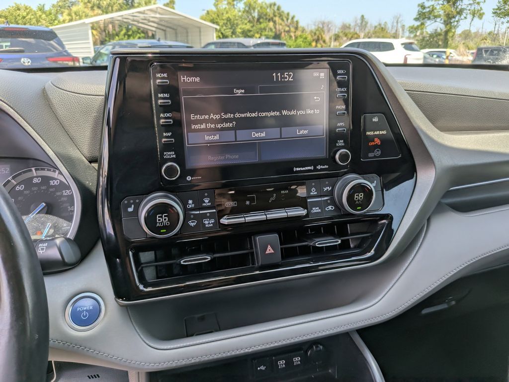 2021 Toyota Highlander Hybrid XLE San Clemente CA