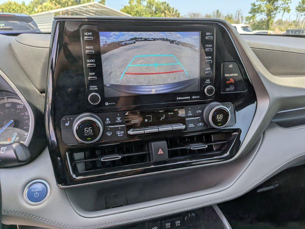 2021 Toyota Highlander Hybrid XLE San Clemente CA