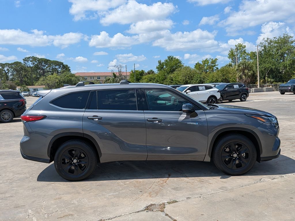2021 Toyota Highlander Hybrid XLE San Clemente CA