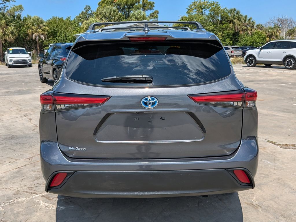 2021 Toyota Highlander Hybrid XLE San Clemente CA