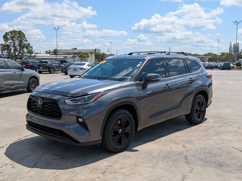 2021 Toyota Highlander Hybrid XLE San Clemente CA