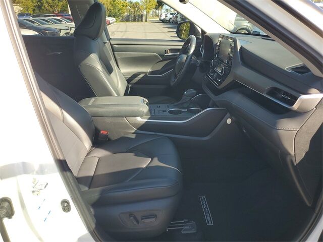 2021 Toyota Highlander Hybrid XLE St. Augustine FL