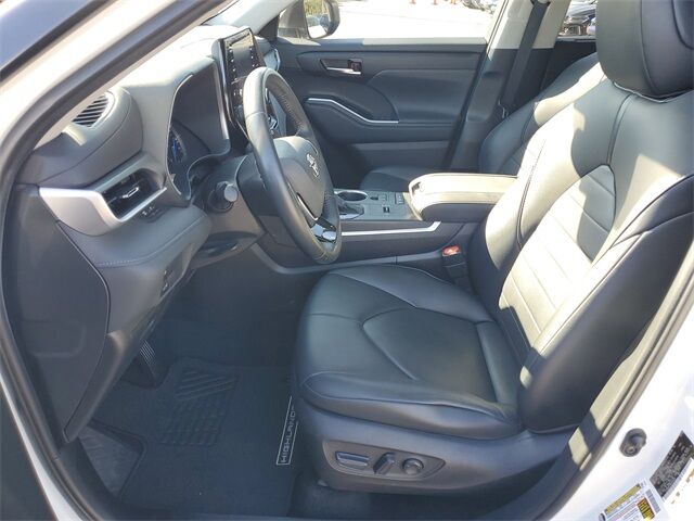 2021 Toyota Highlander Hybrid XLE St. Augustine FL