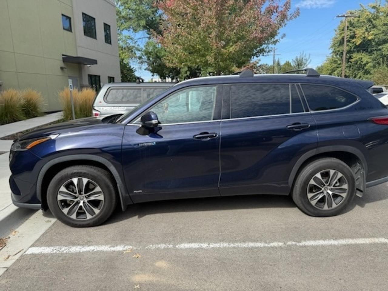 2021 Toyota Highlander Hybrid XLE