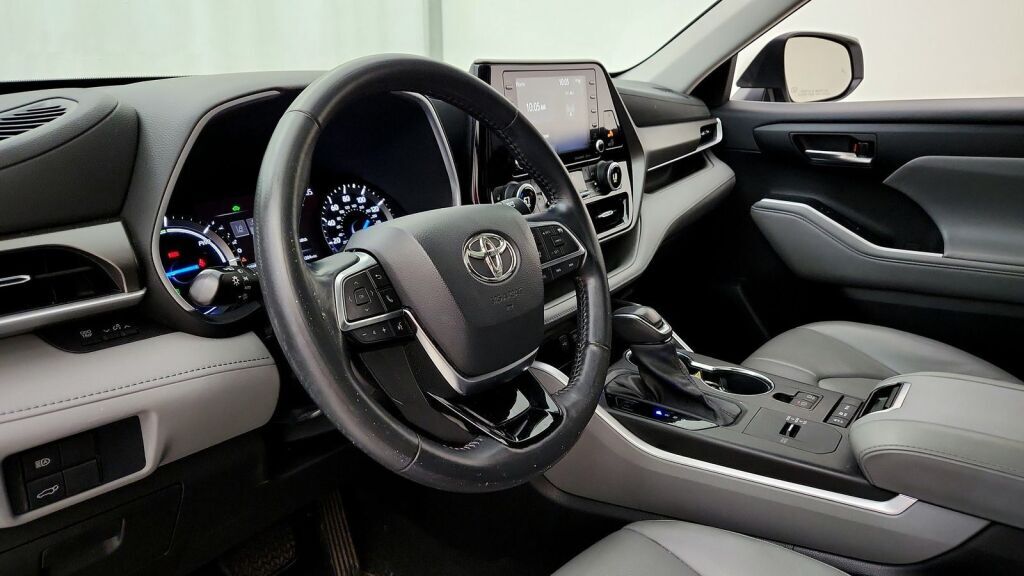 2021 Toyota Highlander Hybrid XLE Laurel MD