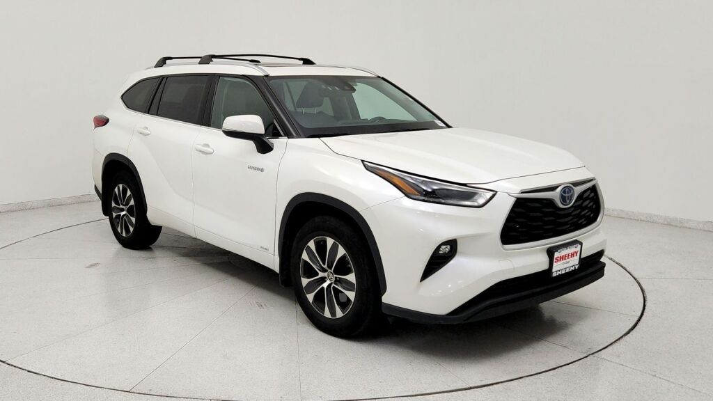2021 Toyota Highlander Hybrid XLE