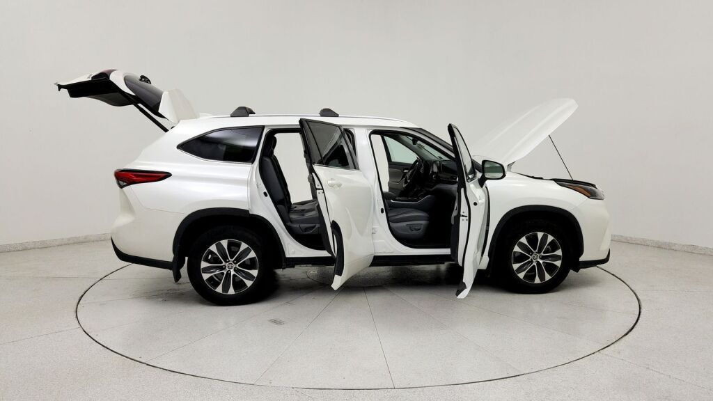 2021 Toyota Highlander Hybrid XLE Laurel MD