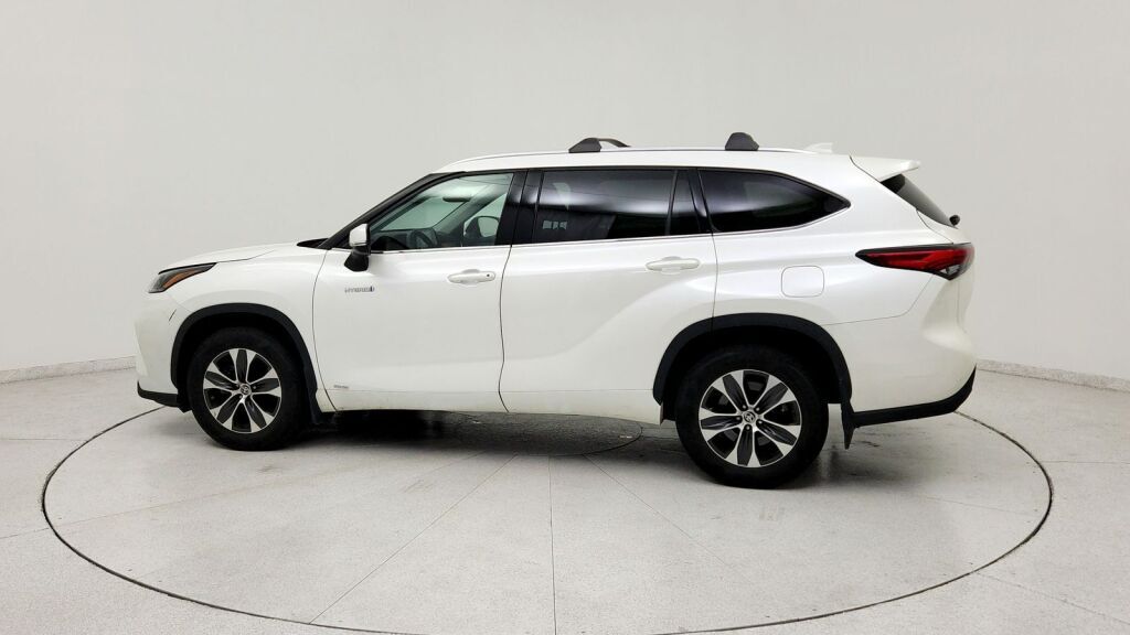 2021 Toyota Highlander Hybrid XLE Laurel MD