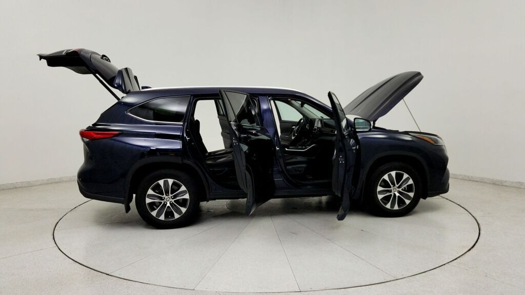 2021 Toyota Highlander Hybrid XLE Laurel MD