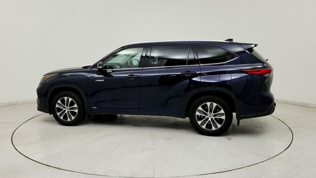 2021 Toyota Highlander Hybrid XLE Laurel MD