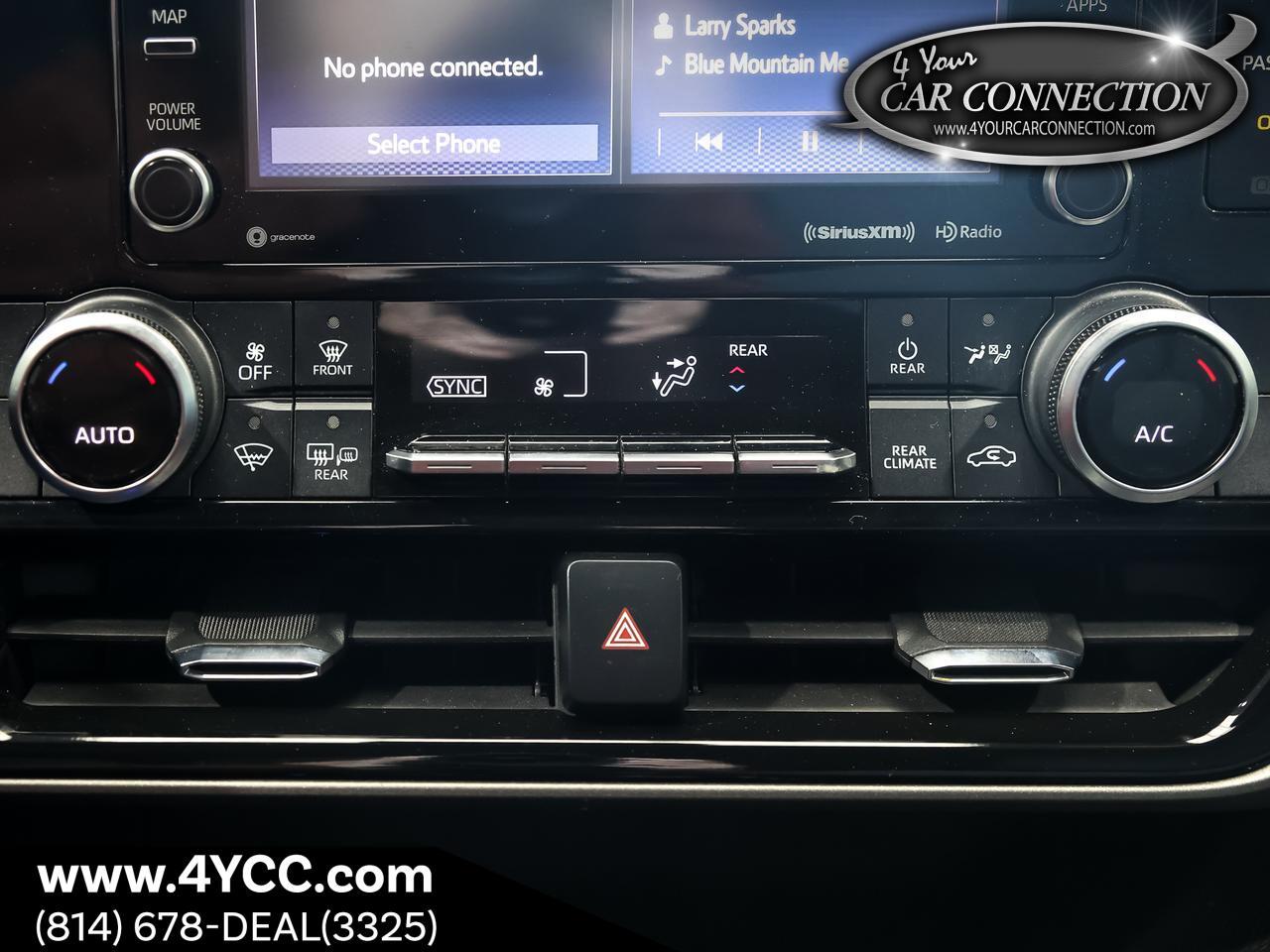 2021 Toyota Highlander LE 7-Passenger Cranberry PA