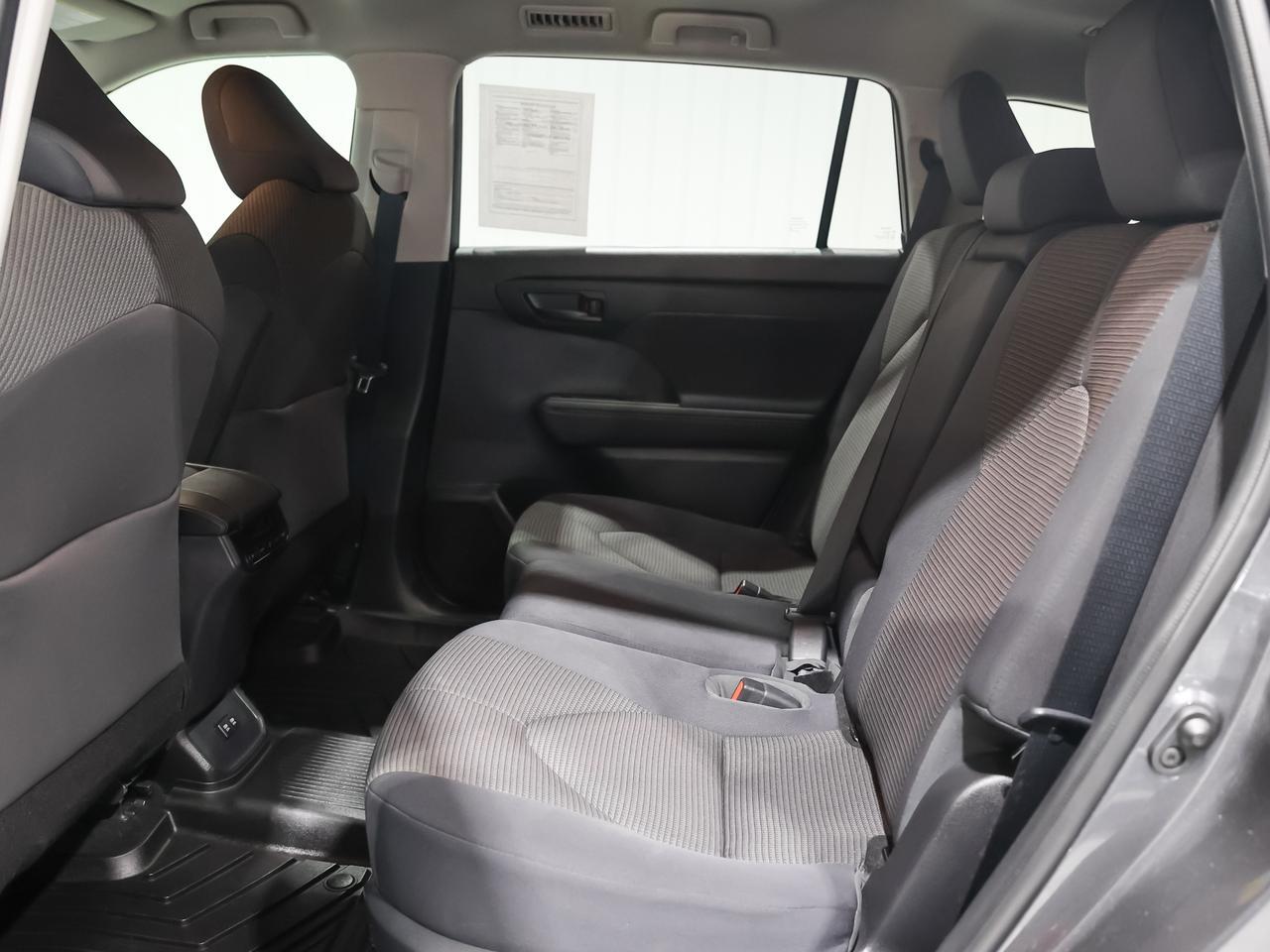2021 Toyota Highlander LE 7-Passenger Cranberry PA