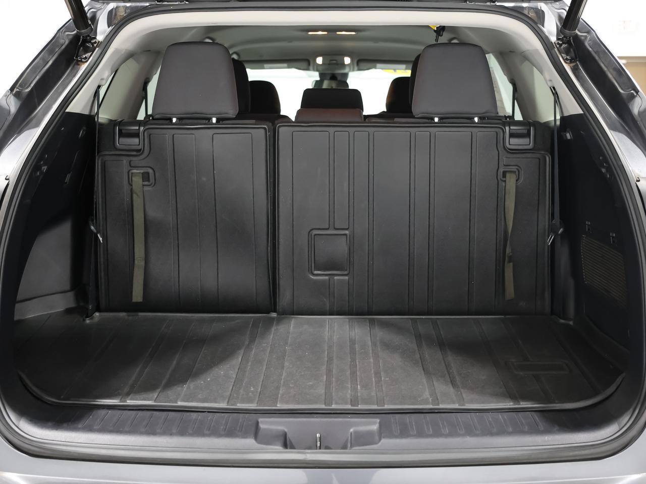 2021 Toyota Highlander LE 7-Passenger Cranberry PA