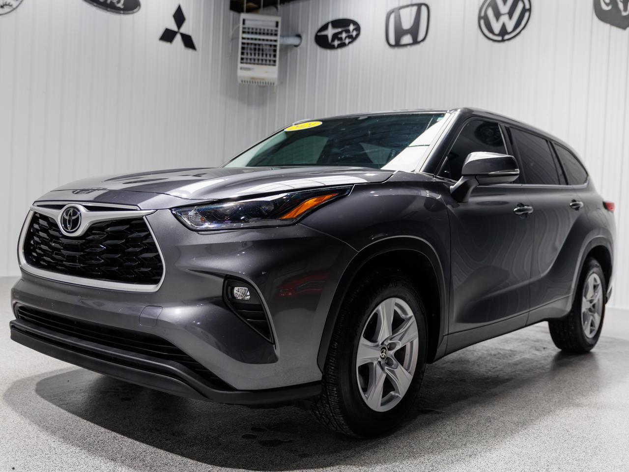 2021 Toyota Highlander LE 7-Passenger Cranberry PA