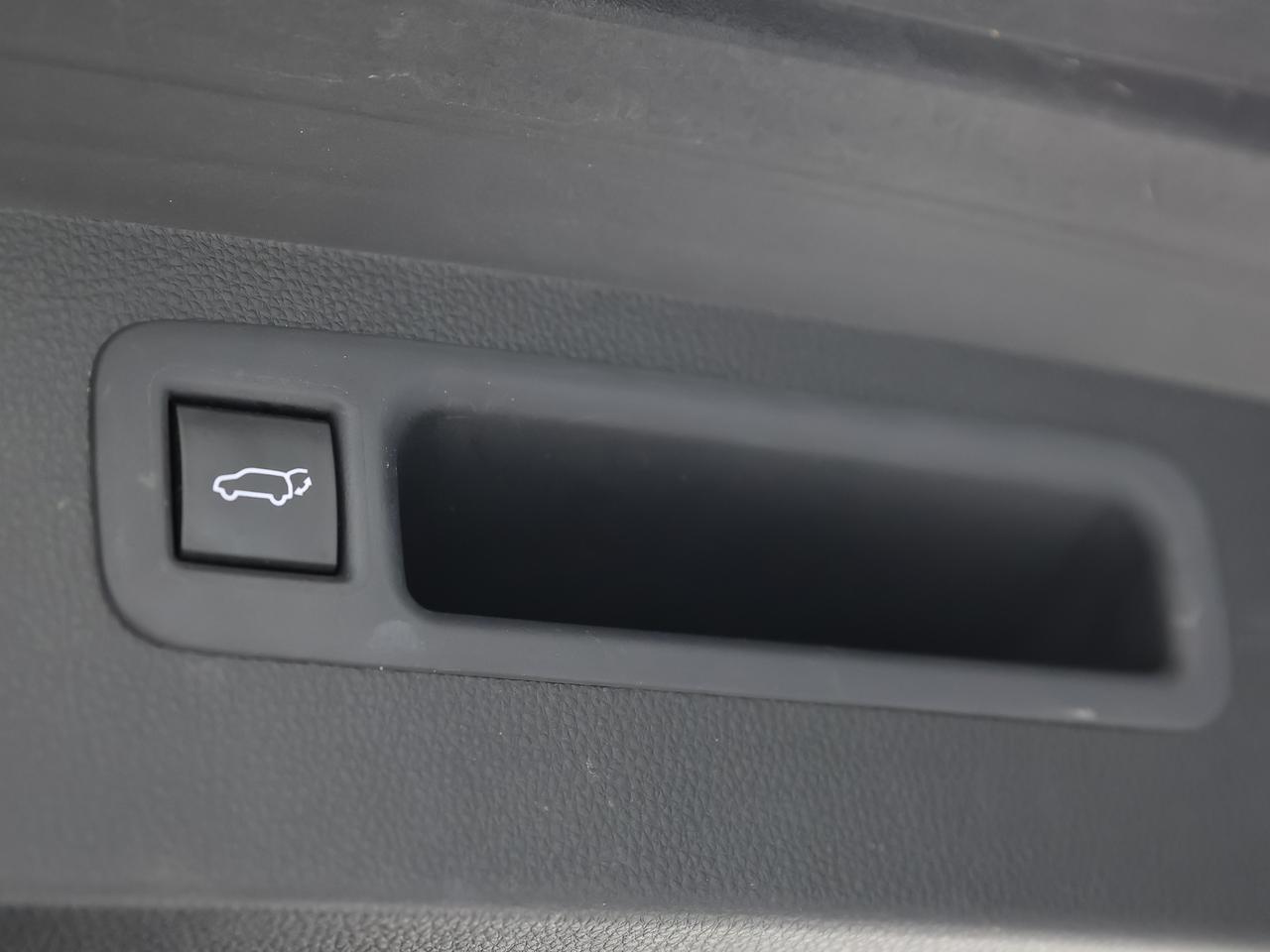 2021 Toyota Highlander LE 7-Passenger Cranberry PA