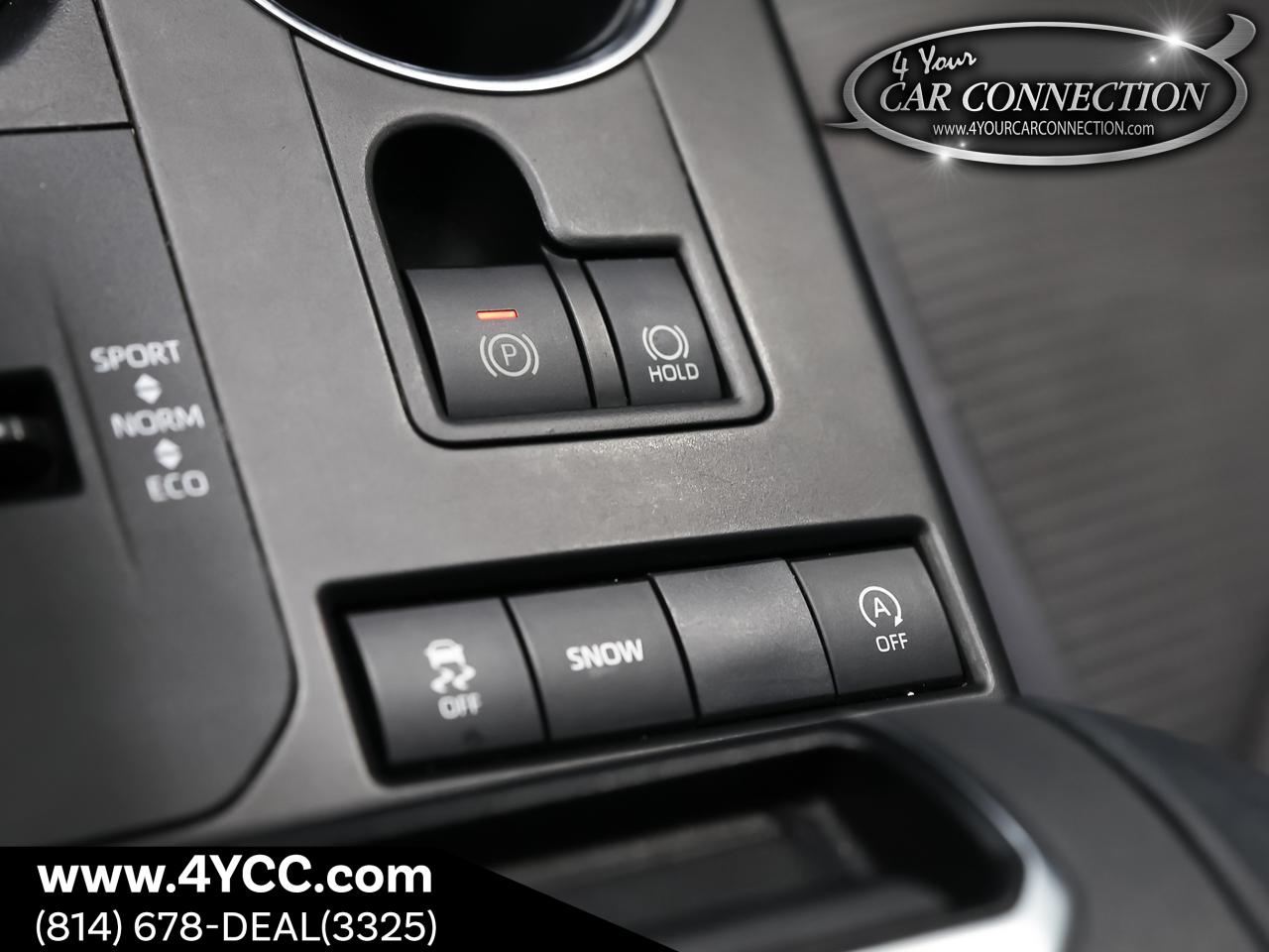 2021 Toyota Highlander LE 7-Passenger Cranberry PA