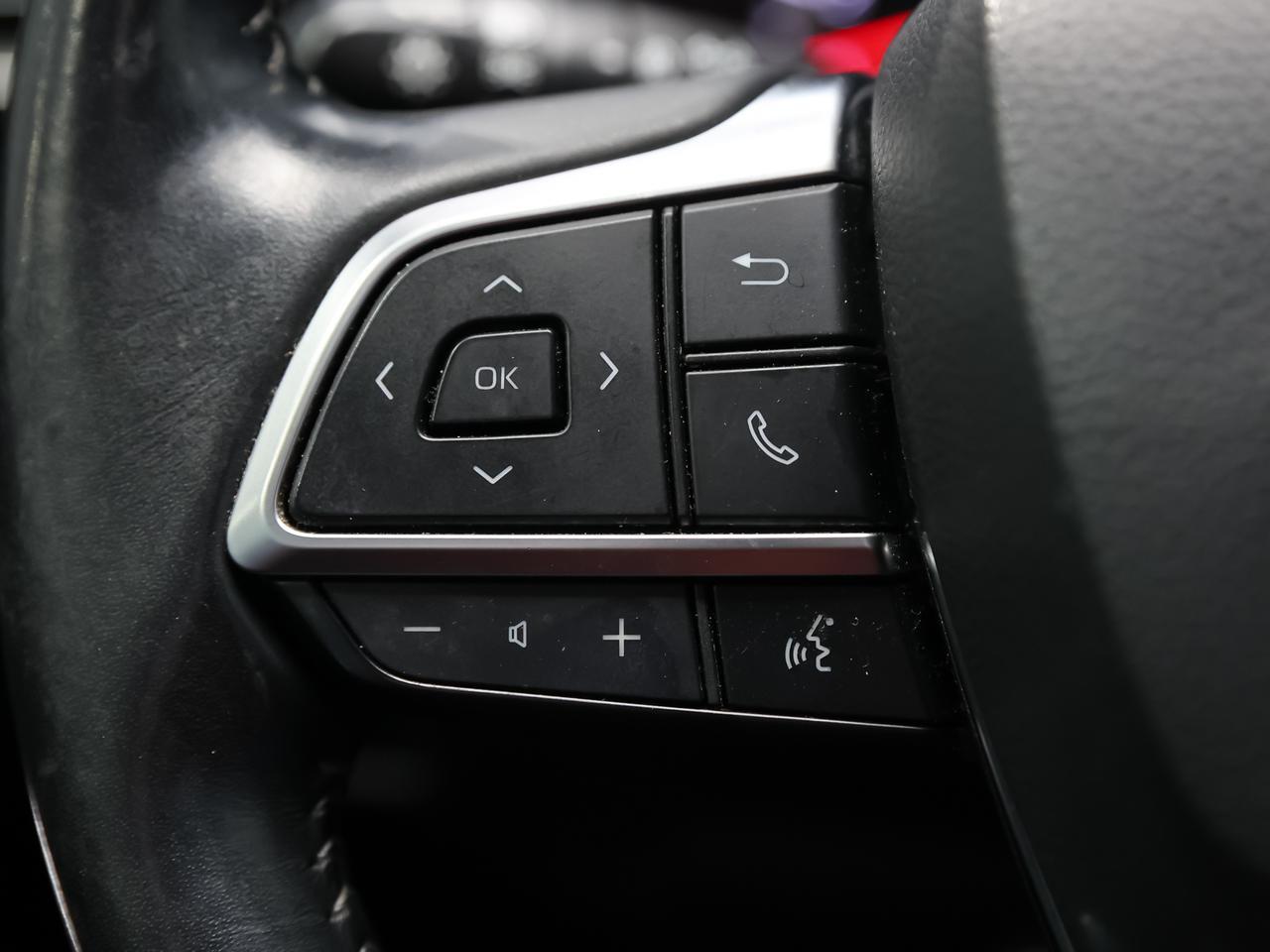 2021 Toyota Highlander LE 7-Passenger Cranberry PA