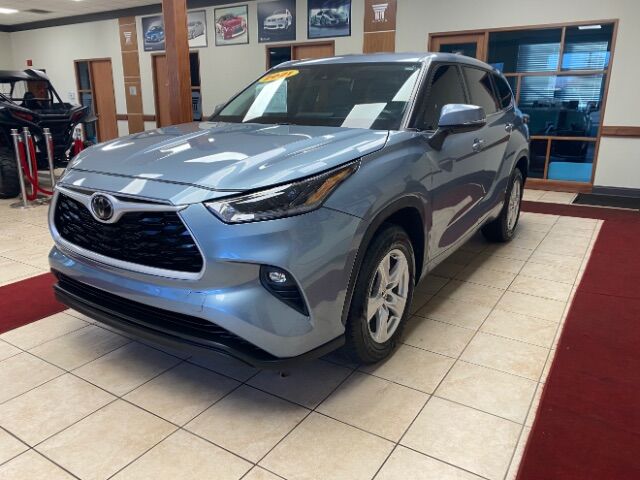 2021 Toyota Highlander LE