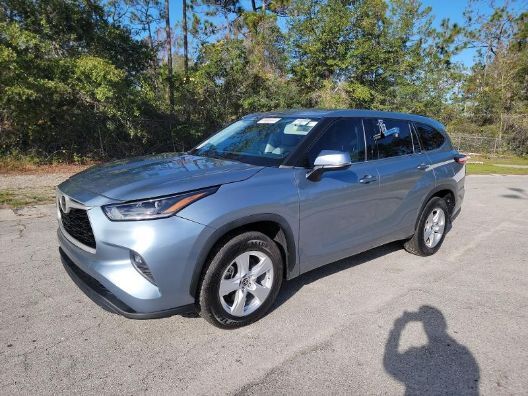 2021 Toyota Highlander LE