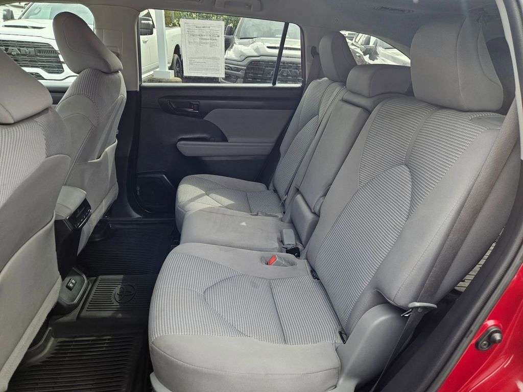 2021 Toyota Highlander LE Gresham OR