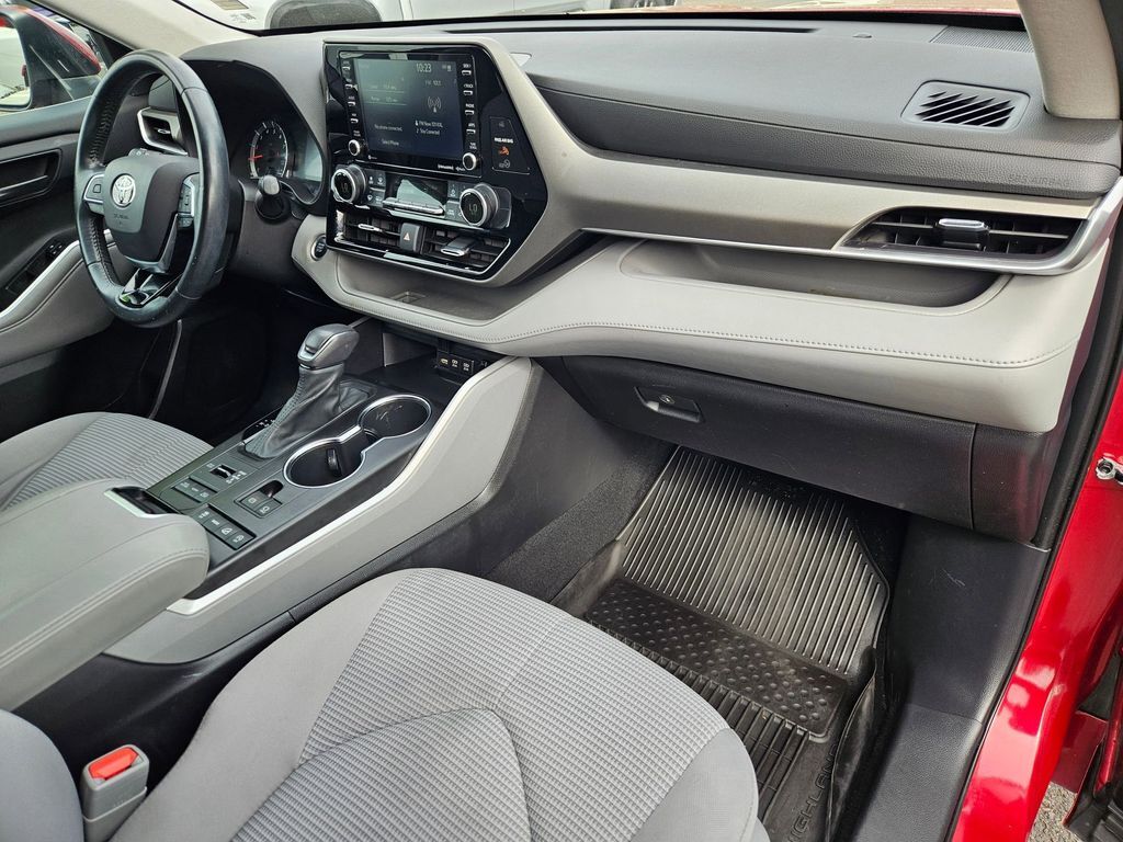 2021 Toyota Highlander LE Gresham OR