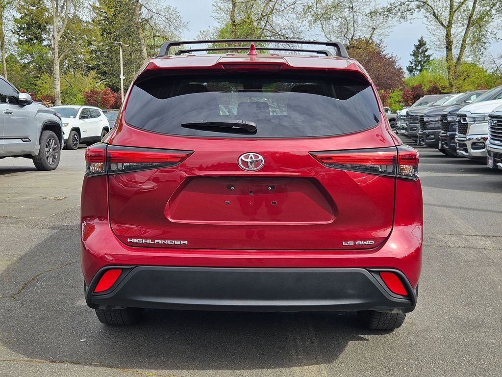 2021 Toyota Highlander LE Gresham OR