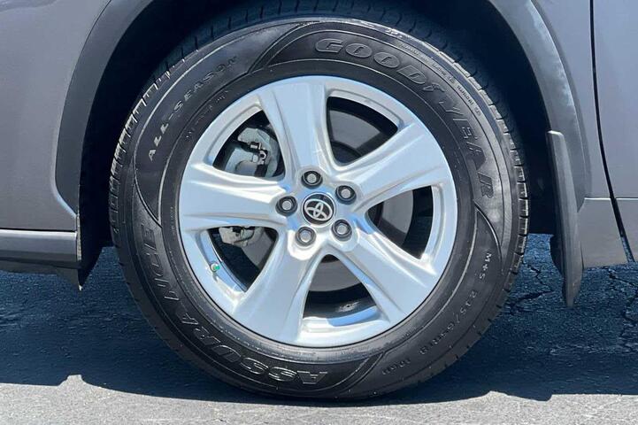 2021 Toyota Highlander LE Roseville CA