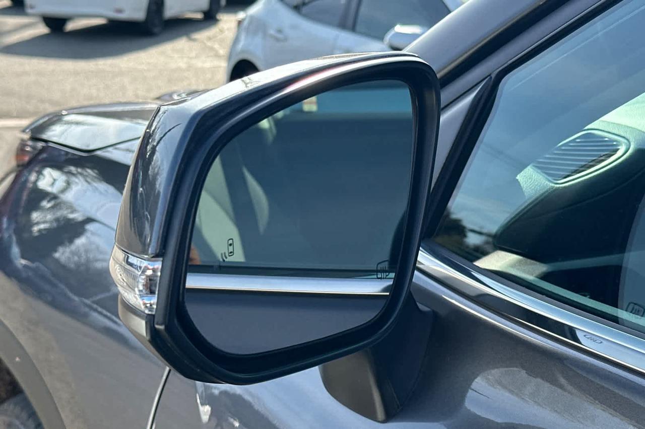 2021 Toyota Highlander LE Roseville CA