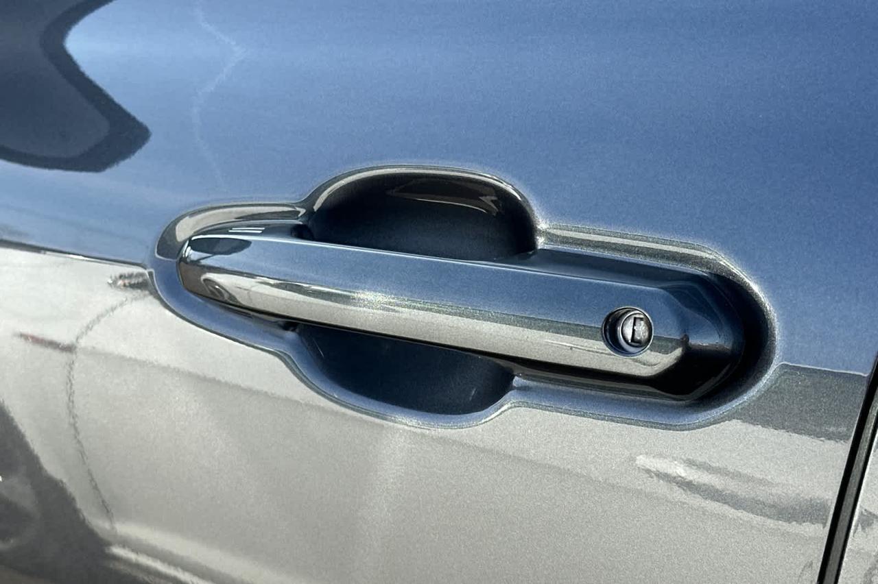 2021 Toyota Highlander LE Roseville CA