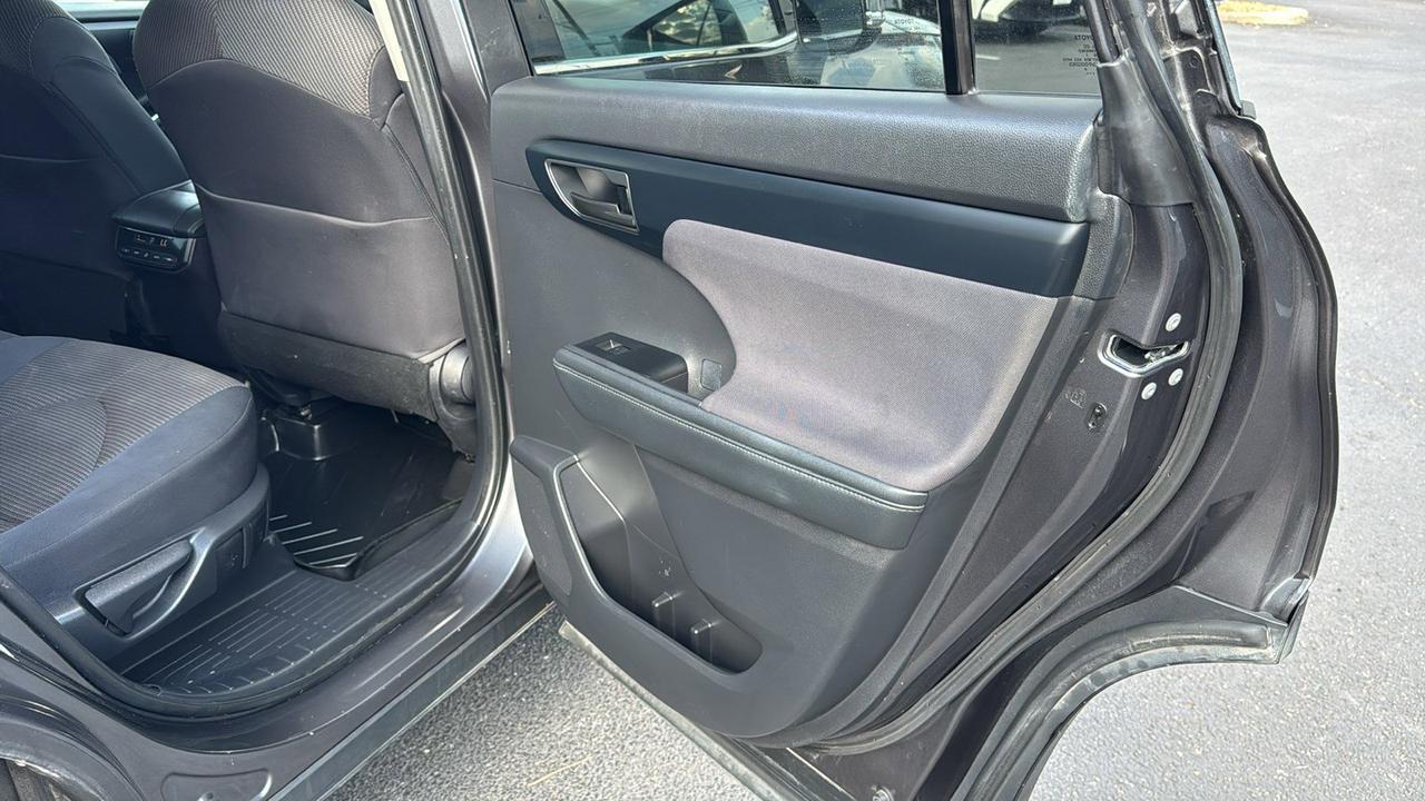 2021 Toyota Highlander LE San Antonio TX