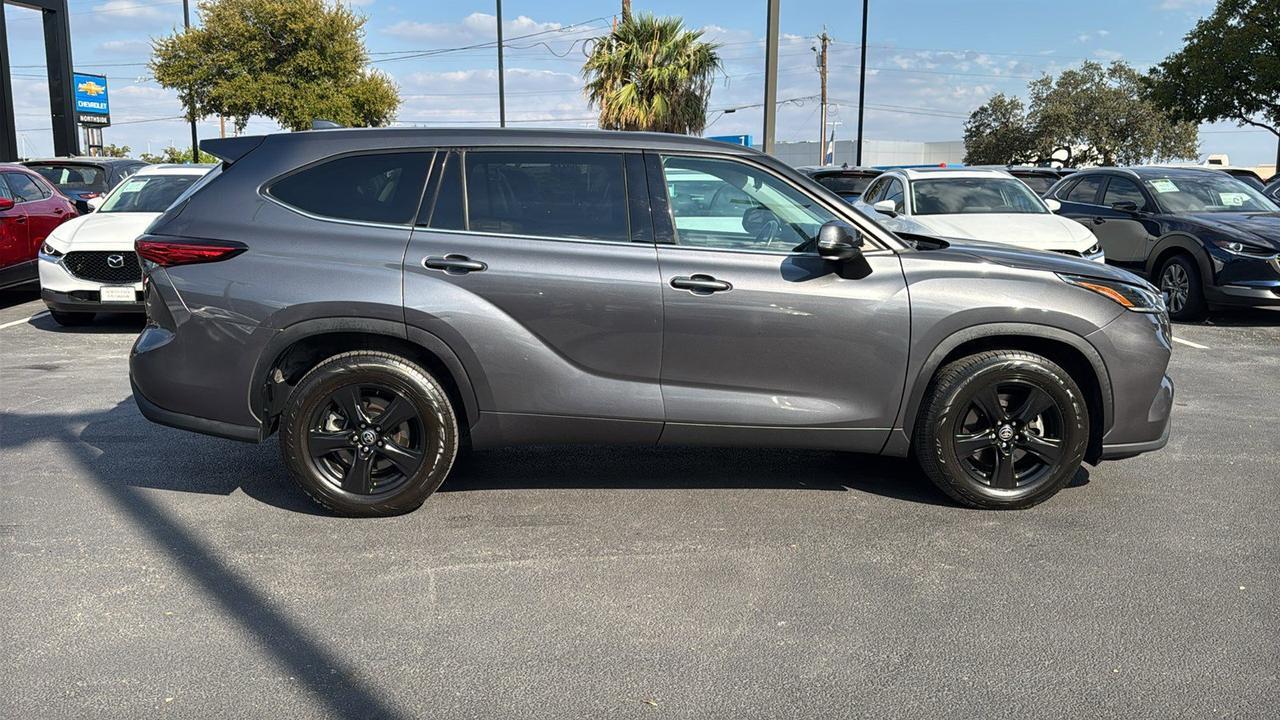 2021 Toyota Highlander LE San Antonio TX