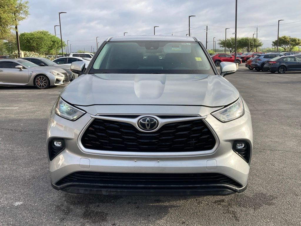 2021 Toyota Highlander LE