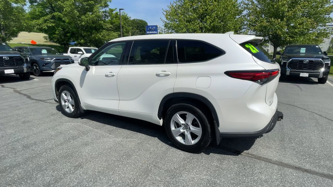2021 Toyota Highlander LE White River Junction VT