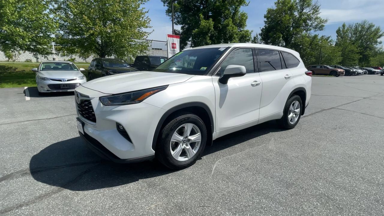 2021 Toyota Highlander LE White River Junction VT