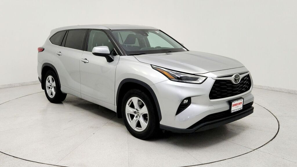 2021 Toyota Highlander LE