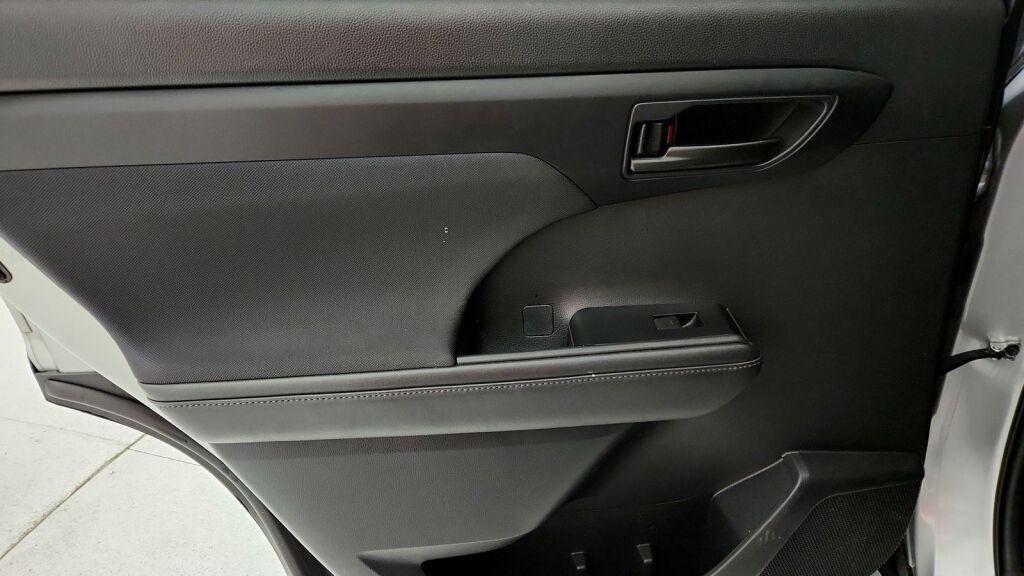 2021 Toyota Highlander LE Laurel MD