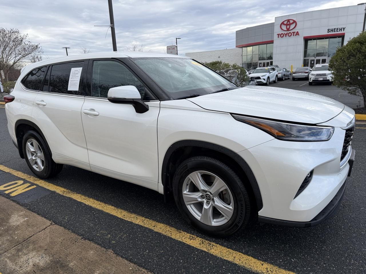 2021 Toyota Highlander LE