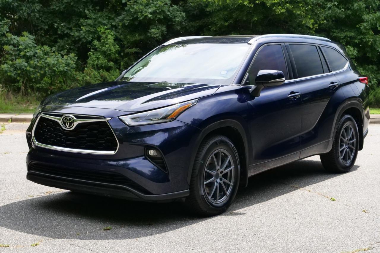 2021 Toyota Highlander Limited / AWD / Third Row / Vented Seats! Lincolnton NC