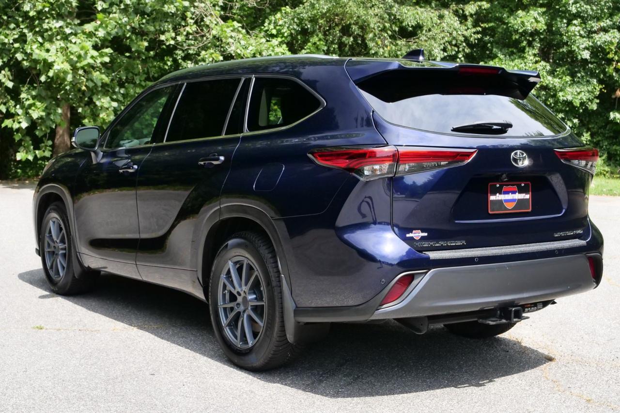 2021 Toyota Highlander Limited / AWD / Third Row / Vented Seats! Lincolnton NC