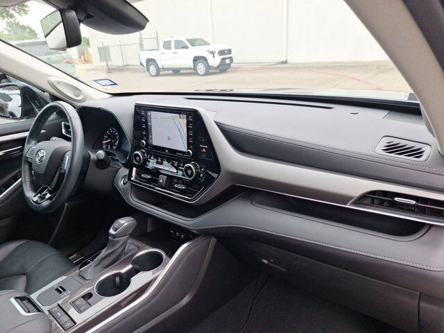 2021 Toyota Highlander Limited Hurst TX