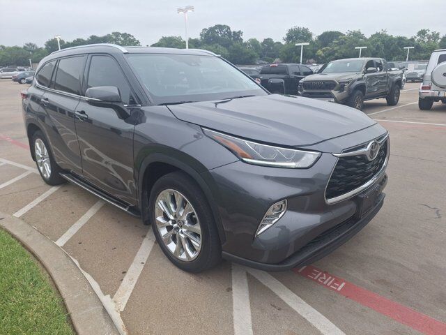 2021 Toyota Highlander Limited Hurst TX
