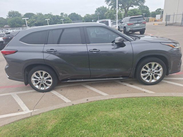 2021 Toyota Highlander Limited Hurst TX