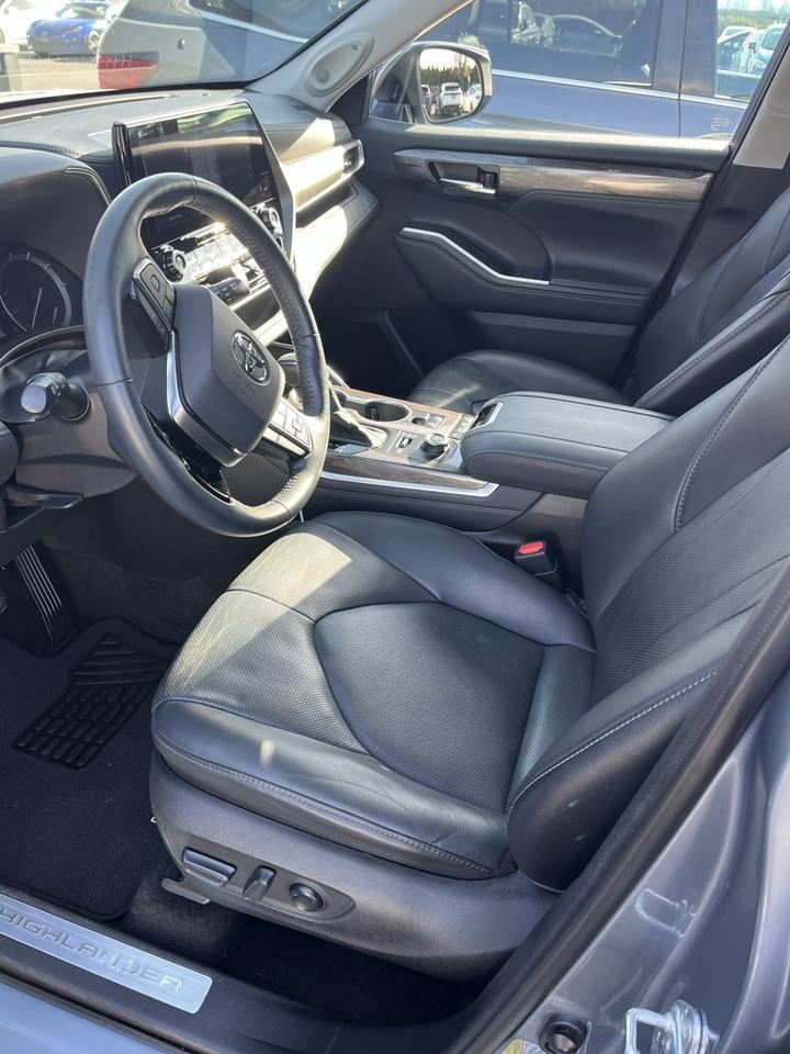 2021 Toyota Highlander Limited OR
