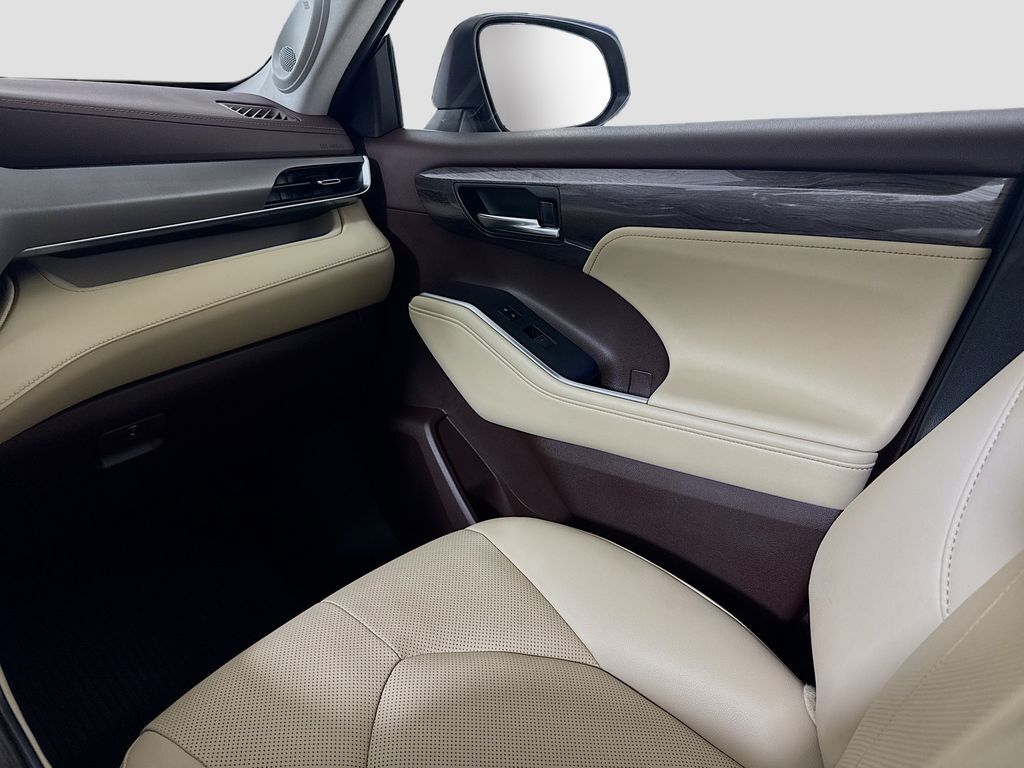 2021 Toyota Highlander Limited Kennewick WA