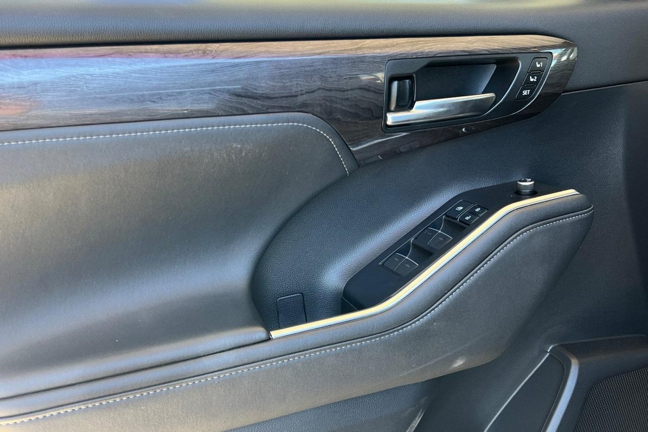 2021 Toyota Highlander Limited Roseville CA