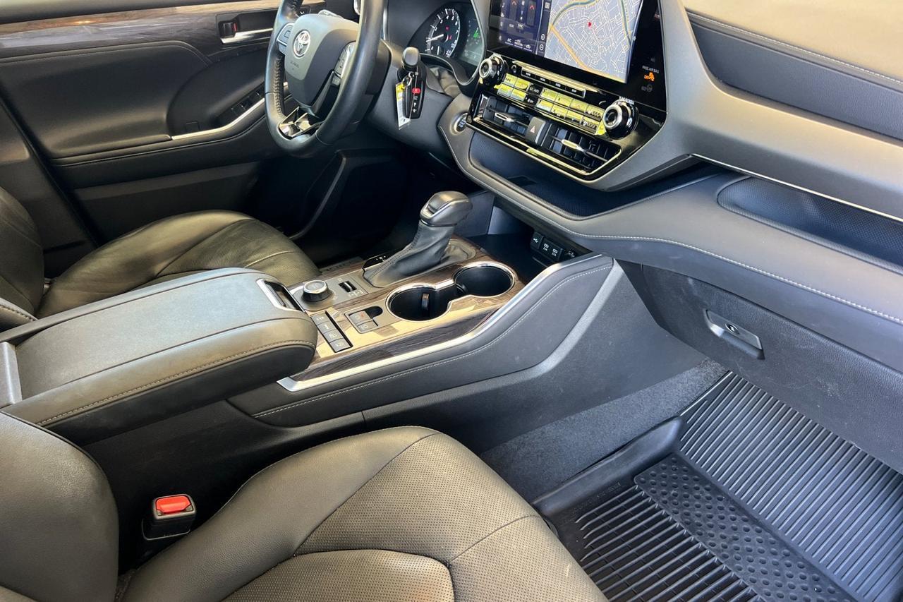 2021 Toyota Highlander Limited Roseville CA