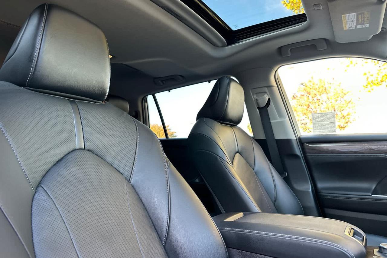 2021 Toyota Highlander Limited Roseville CA