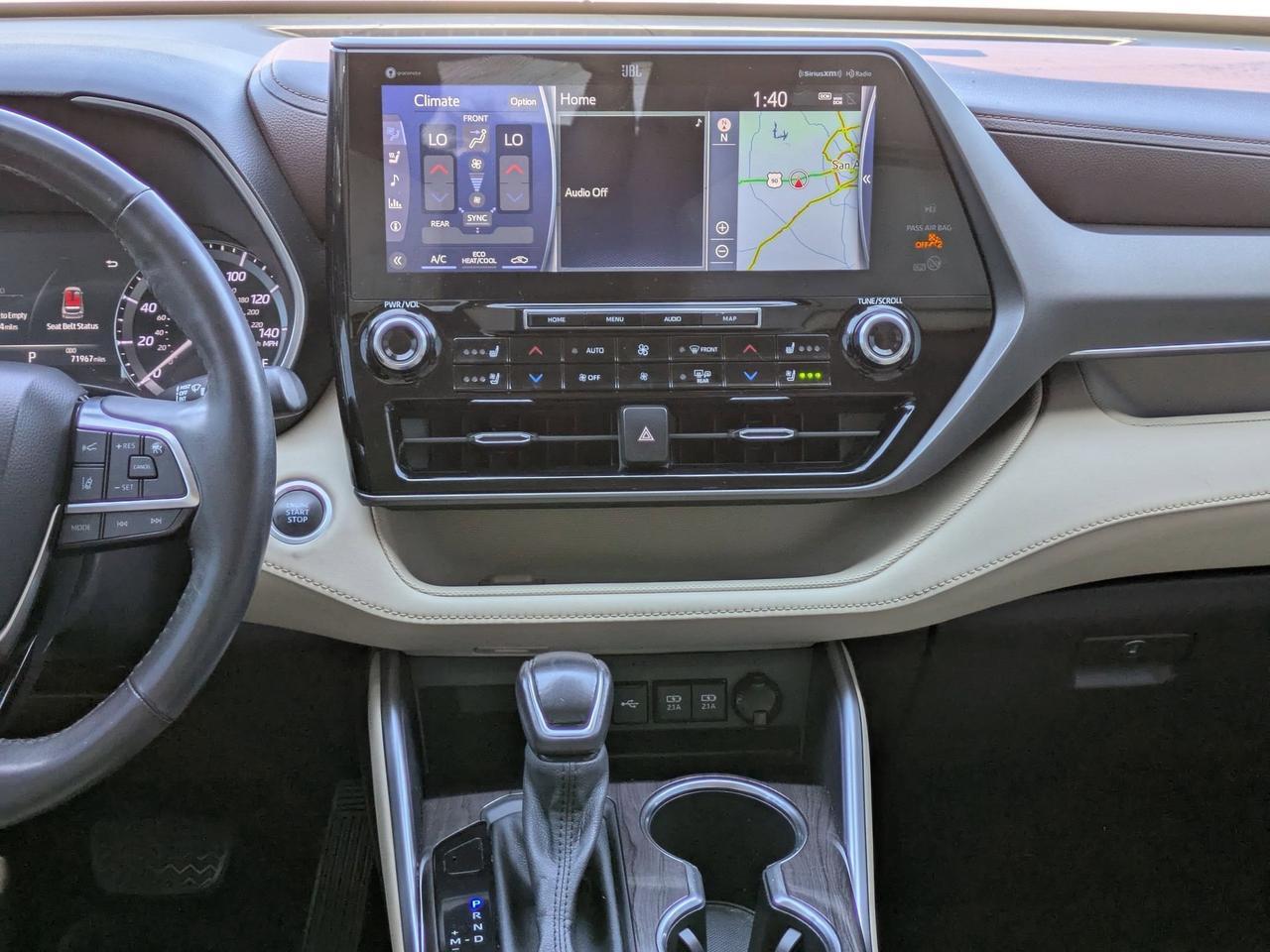 2021 Toyota Highlander Limited Castroville TX