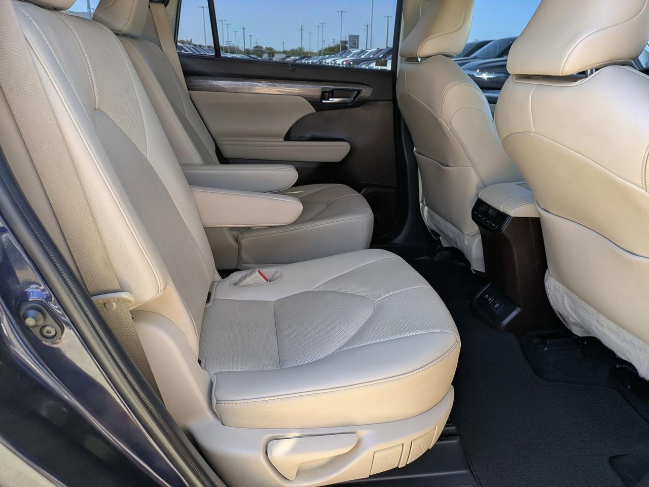 2021 Toyota Highlander Limited Castroville TX